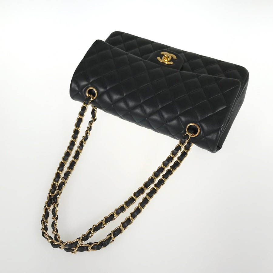 シャネル ショルダーバッグ