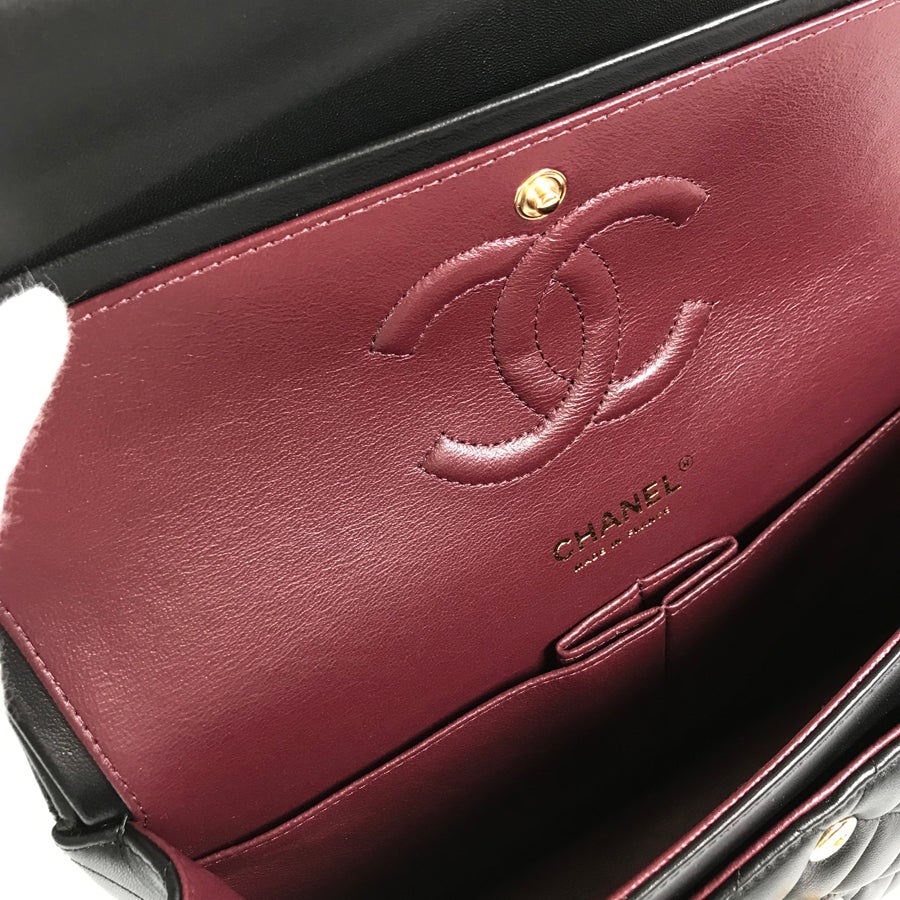 シャネル ショルダーバッグ