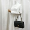 シャネル ショルダーバッグ