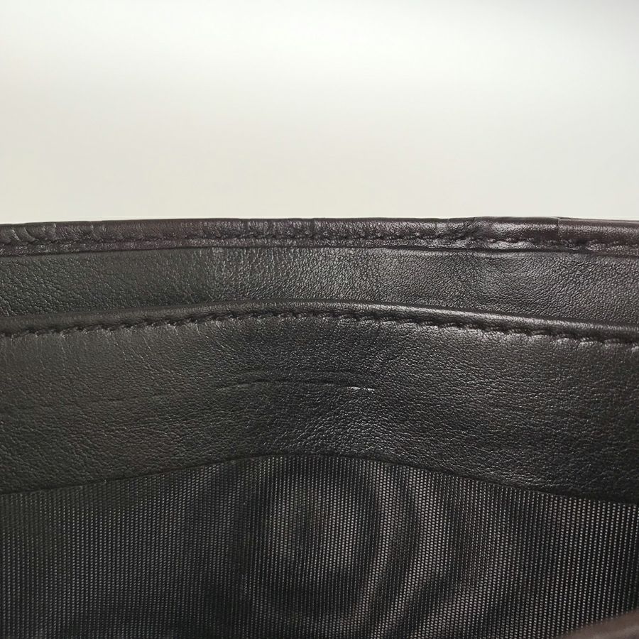 グッチ 二つ折り財布