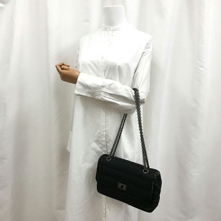 シャネル ショルダーバッグ