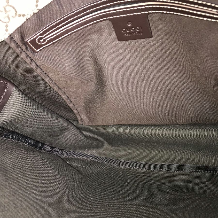 グッチ ショルダーバッグ