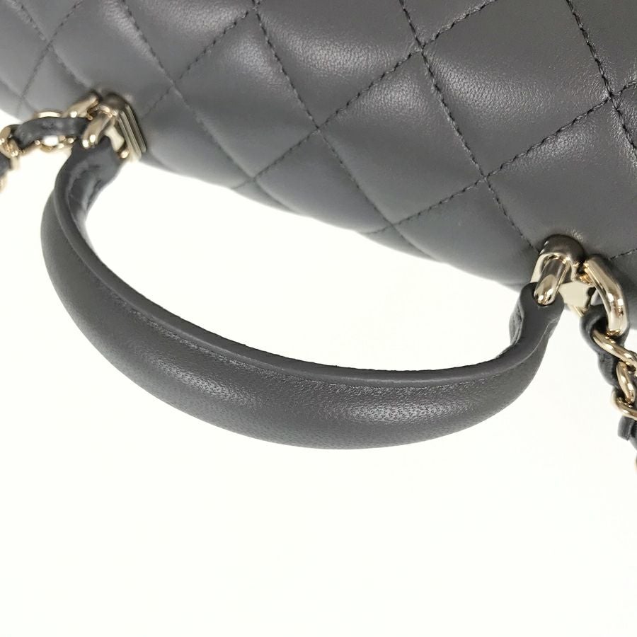 シャネル ショルダーバッグ