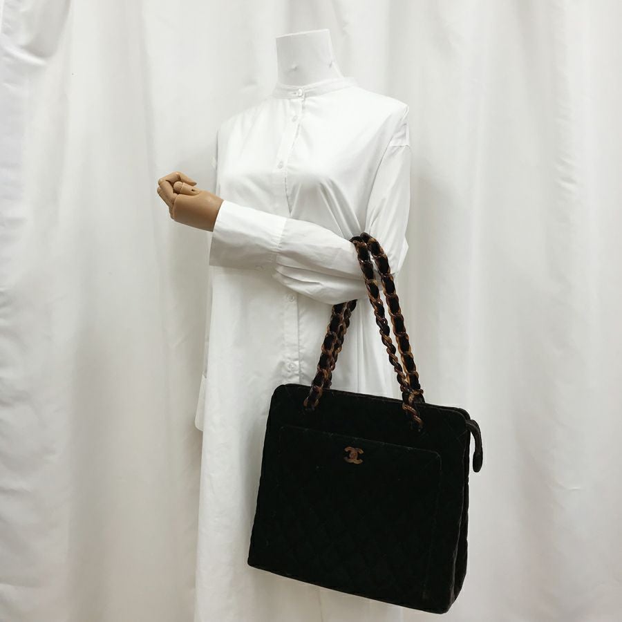 シャネル ショルダーバッグ