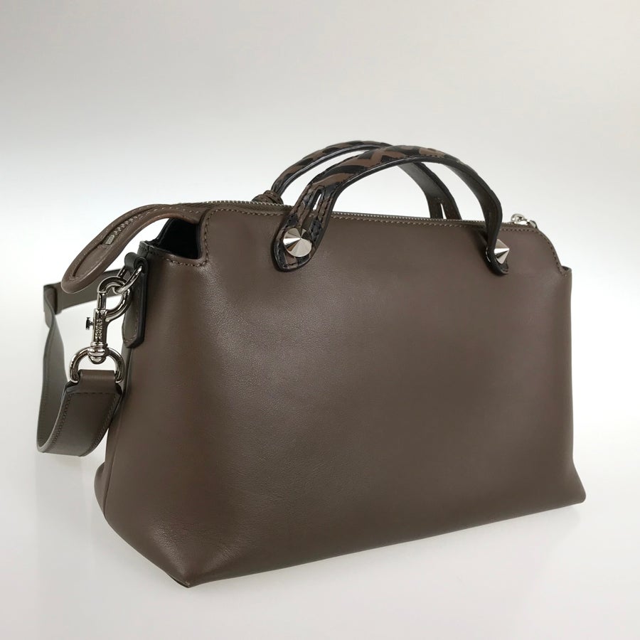 フェンディ ハンドバッグ