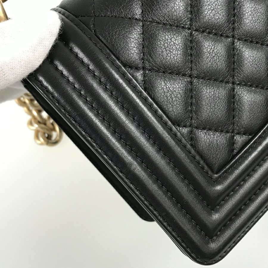 シャネル ショルダーバッグ