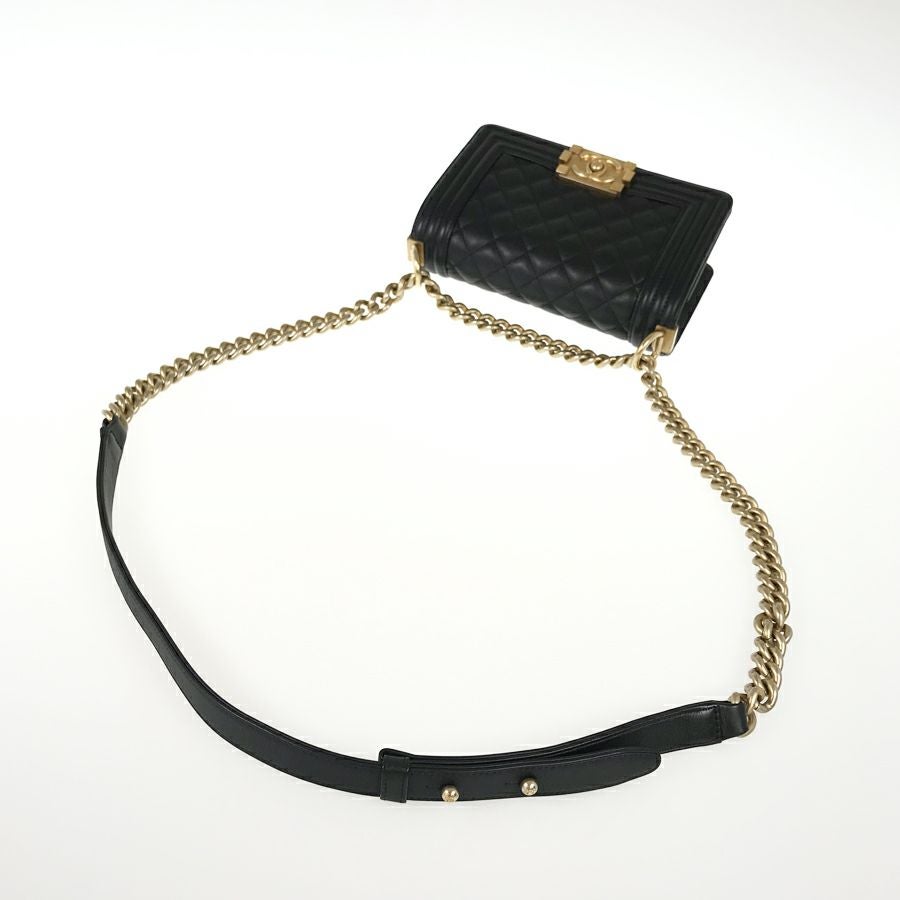 シャネル ショルダーバッグ