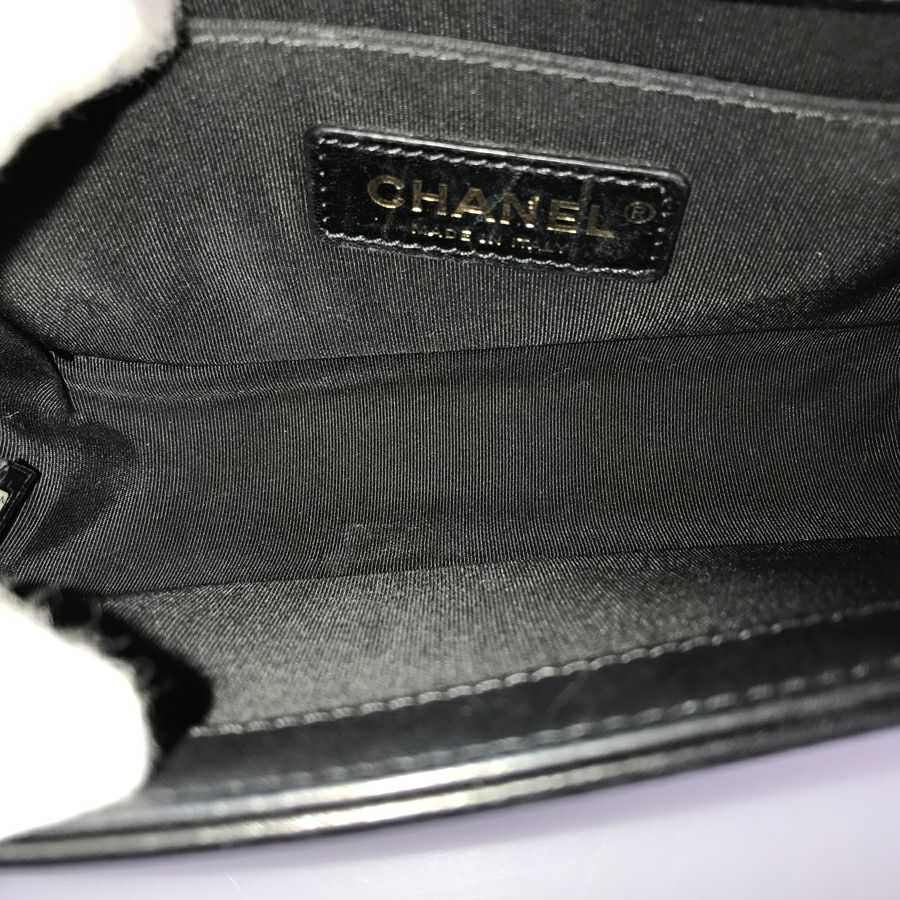 シャネル ショルダーバッグ