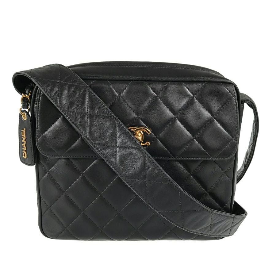 シャネル ショルダーバッグ