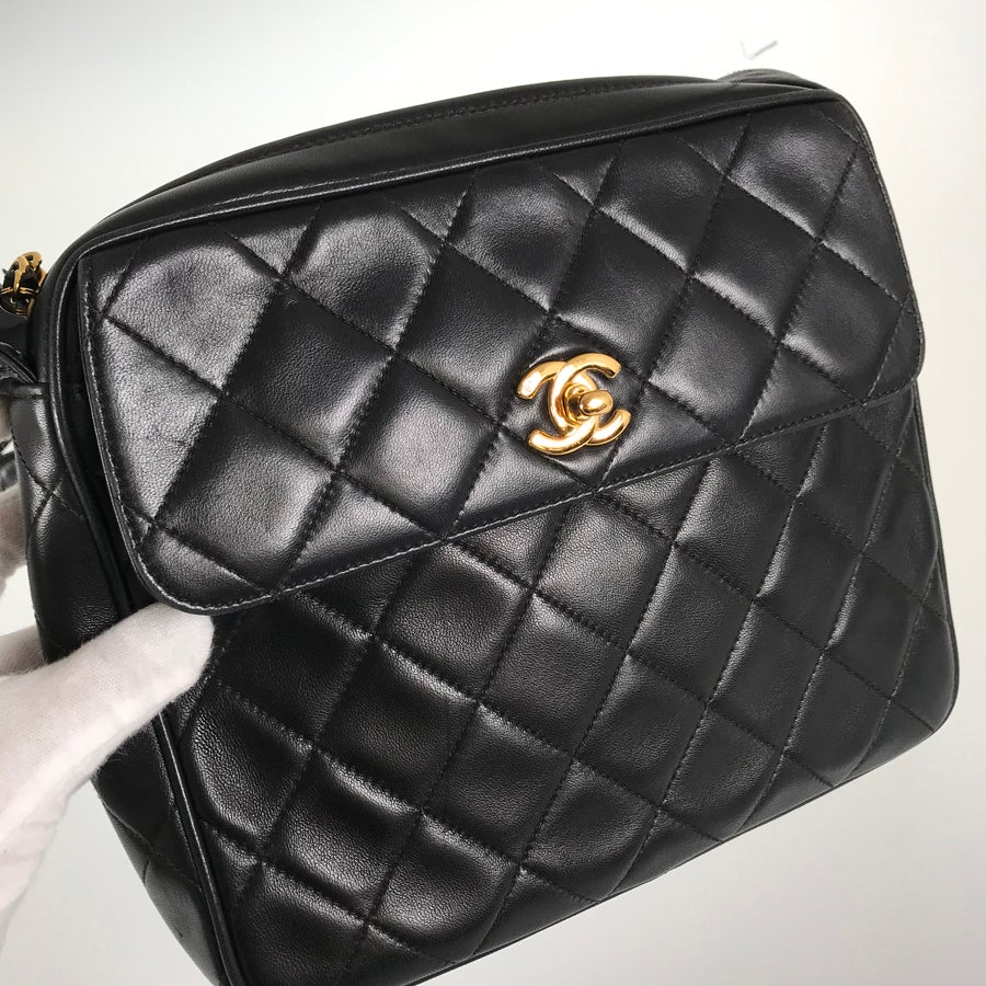 シャネル ショルダーバッグ