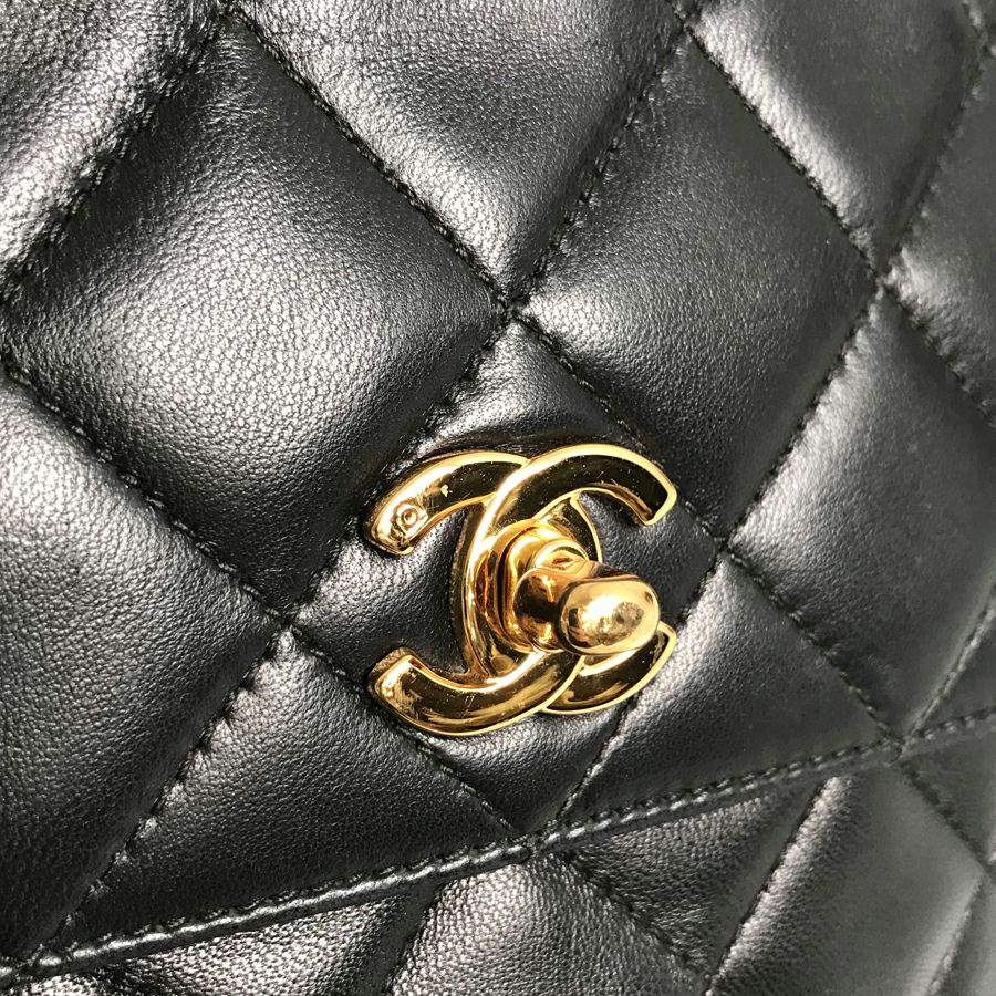 シャネル ショルダーバッグ