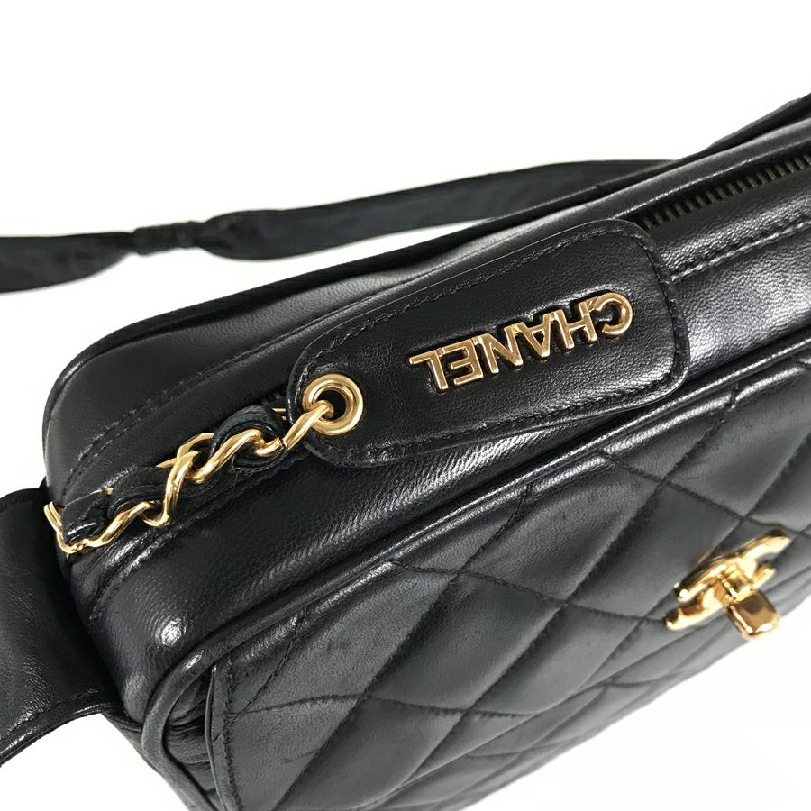 シャネル ショルダーバッグ