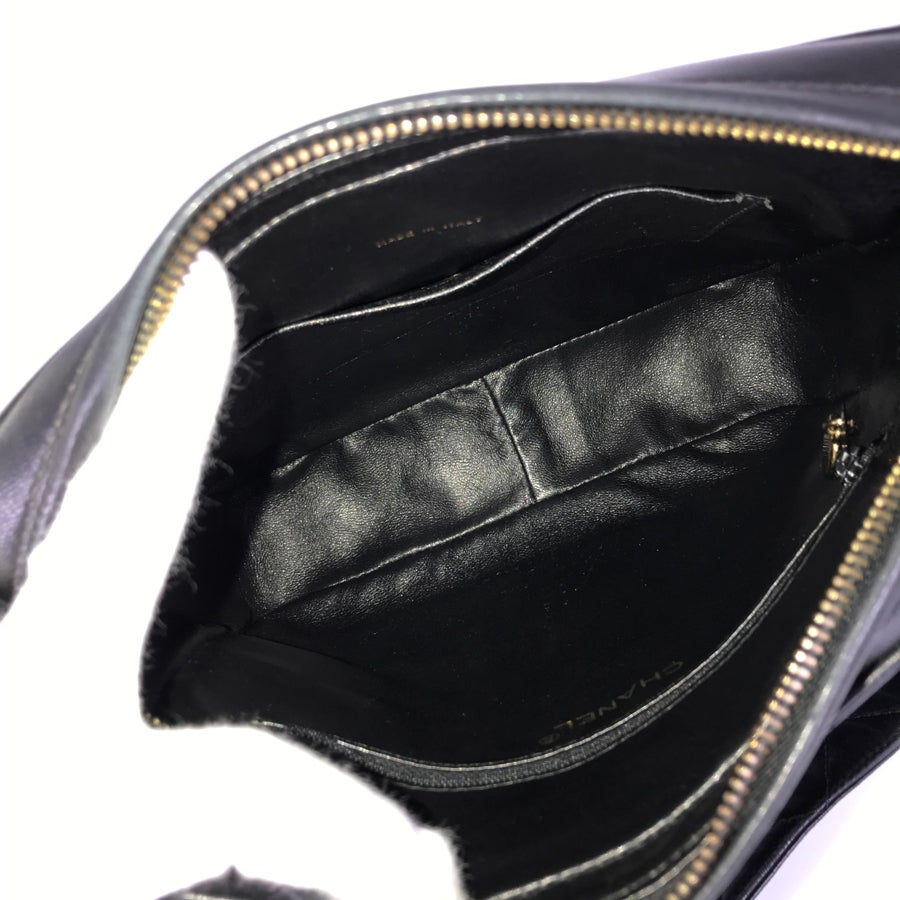 シャネル ショルダーバッグ