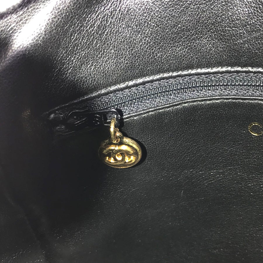 シャネル ショルダーバッグ