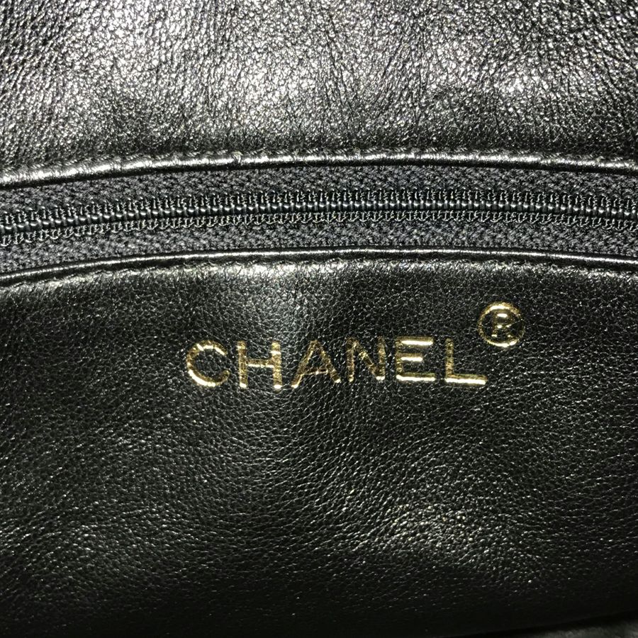 シャネル ショルダーバッグ