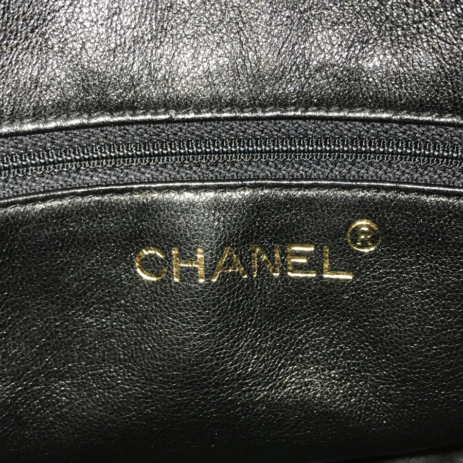 シャネル ショルダーバッグ