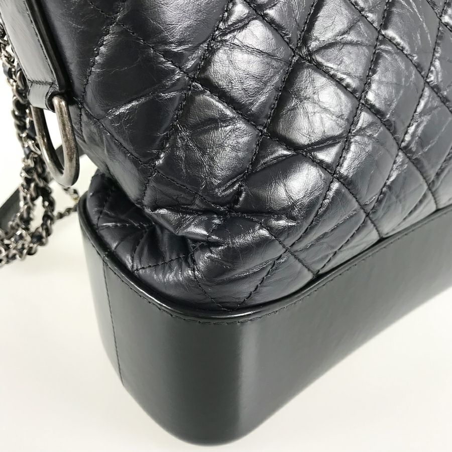 シャネル ショルダーバッグ