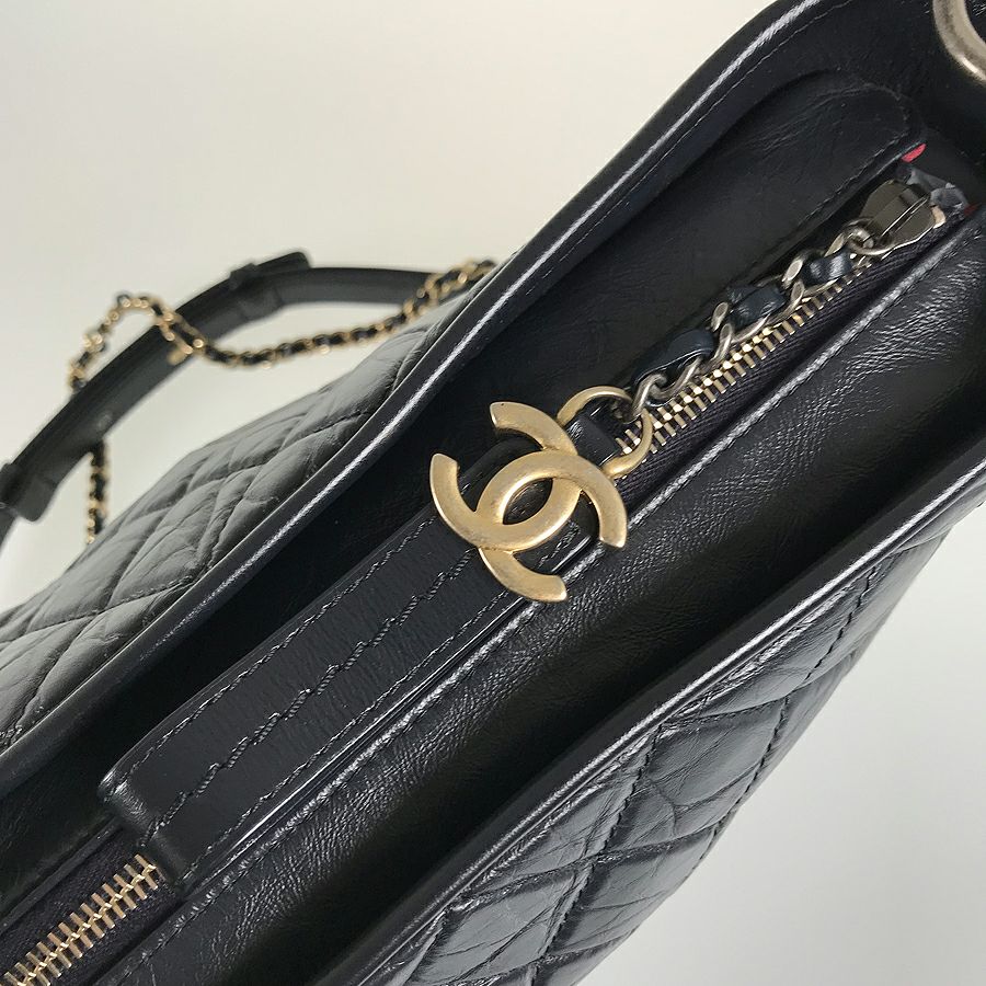 シャネル ショルダーバッグ