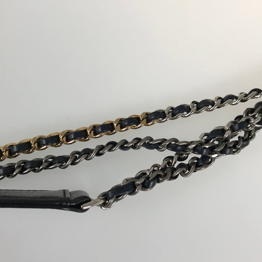 シャネル ショルダーバッグ