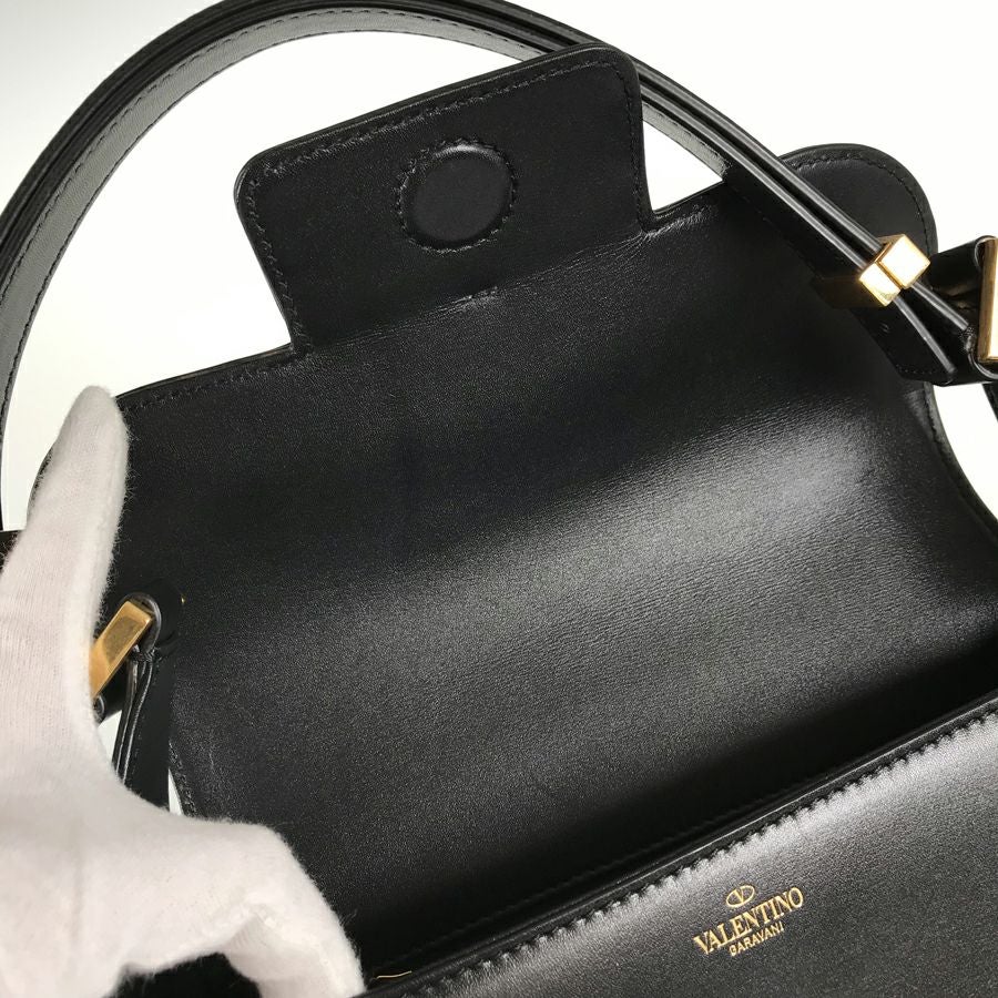 ヴァレンティノ ガラヴァーニ ショルダーバッグ