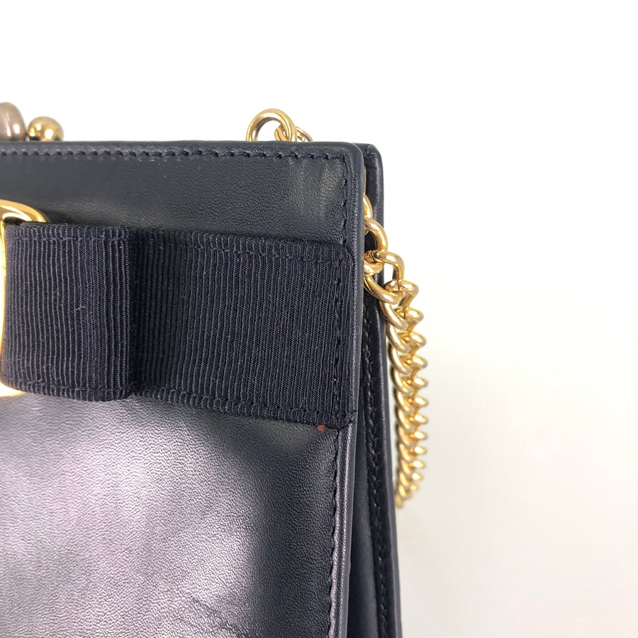 サルヴァトーレフェラガモ ショルダーバッグ